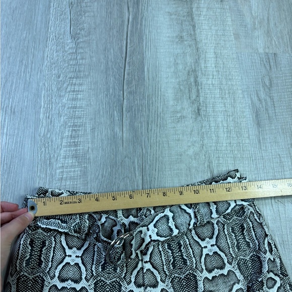 I.AM.GIA Black & White Snake Print Faux Leather Pants Size XS - Picture 3 of 6